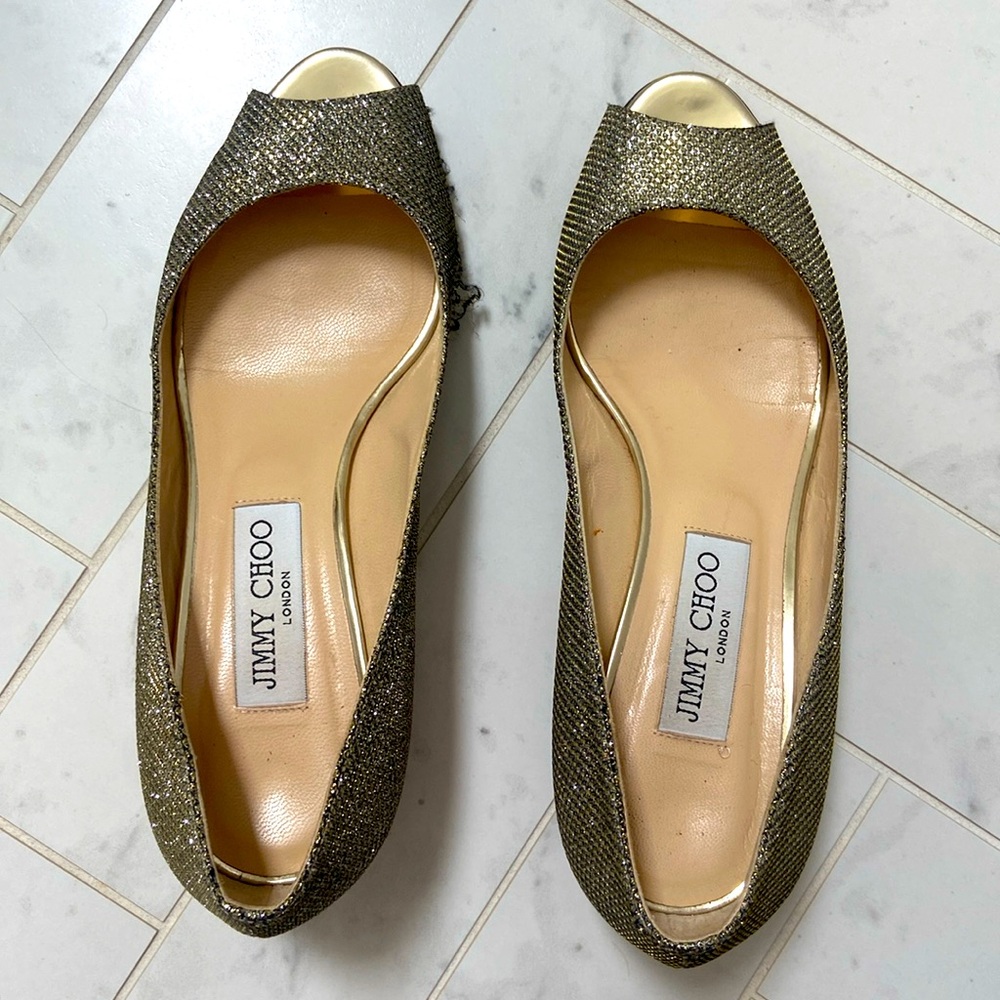 Beautiful gold glittery wedges